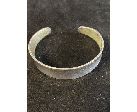 A 925 silver bangle 26.26g 