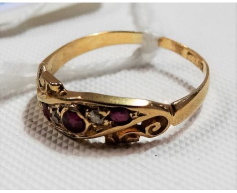 High purity gold diamond &amp; ruby five stone ring, indistinctly hallmarked, weight 1.8g approx