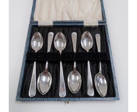 Cased set of six silver Old English pattern teaspoons, maker Joseph Rolers &amp; Sons, Sheffield 1926, weight 1.95oz approx.