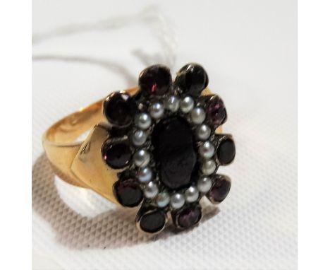 Victorian 18ct amethyst &amp; seed pearl set cluster ring, weight 7.3g approx