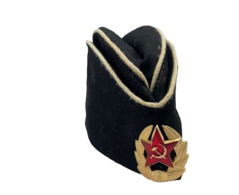Russian military side cap with enamel and gilt metal badge