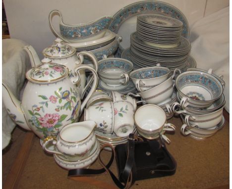 A Wedgwood Florentine pattern part dinner set together with an Aynsley part coffee set and compass