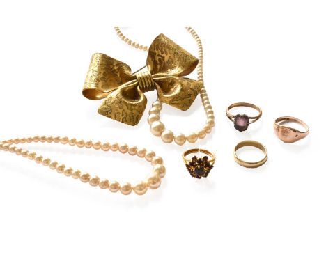 A Small Quantity of Jewellery, including a 9 carat gold band ring, finger size N; a 9 carat gold signet ring, finger size T; 