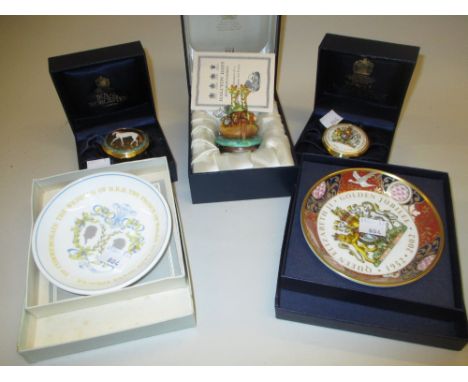 Halcyon Days boxed bonbonnier in the form of Noah's Ark, two Royal Worcester boxes and two boxed trinket dishes