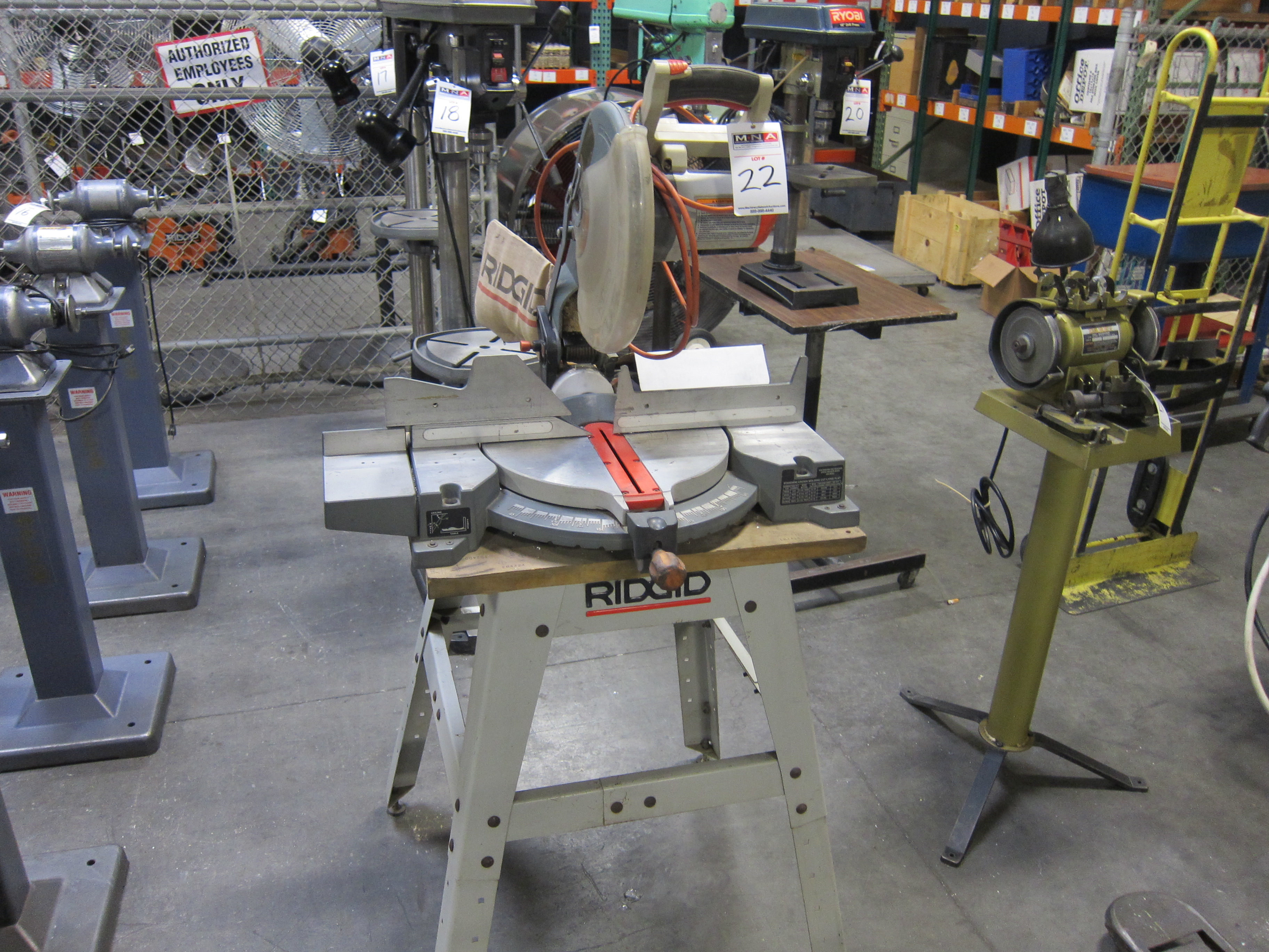 RIDGID 12" RADIAL ARM SAW