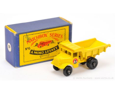 Matchbox Regular Wheels 6b Euclid Quarry Truck - Stannard Code 1 - yellow body with cab door decals, tipper body held by biff