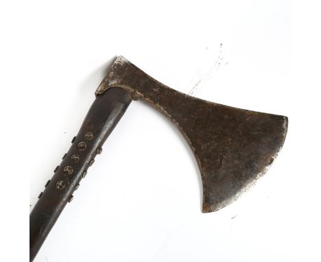 A large reproduction 2-handed great axe, length 90cm, head width 34cm 