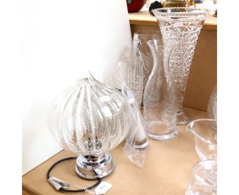 Glass vase with fish decoration, 13cm, 4 glass vases, and a Jim Lawrence pendant light fitting 