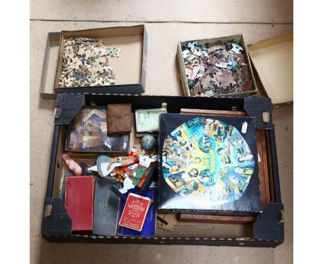 Vintage puzzles, card games etc 