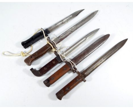 Five various small bayonets, one with scabbard (5). CONDITION REPORT: PLEASE NOTE: we are unable to post this lot using our o