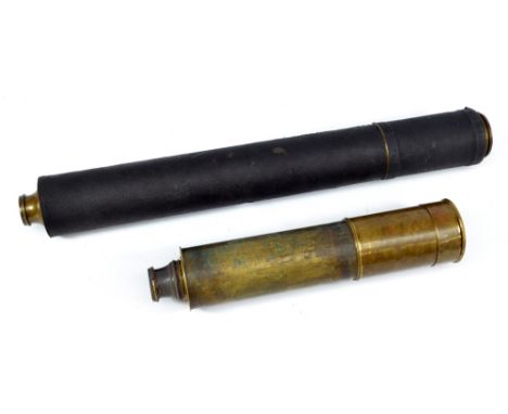 An unnamed 1.25" brass three-draw telescope lacking leather covering to the barrel, length 30cm, and an unnamed single-draw b