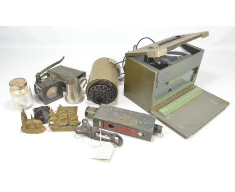 A mixed lot of scientific instruments and related items to include a Claude Lyons Ltd. 'Variac' variable transformer, a milit