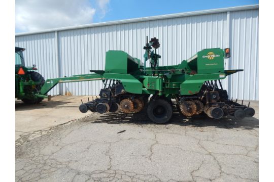 2003 Great Plains 3N3020P stock# 7687, 30 Foot No-Till drill, Double ...