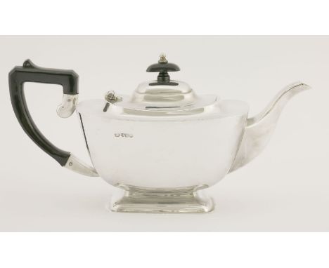 A silver teapot, by Pinder Brothers, Sheffield 1972,of tapering oblong form,15cm high, 19.5oz