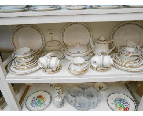 A Paragon tea & dinner service