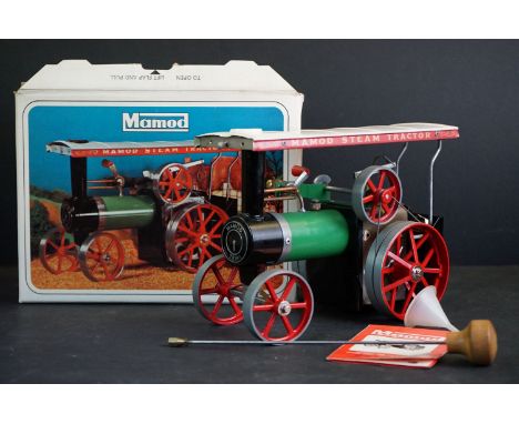 Boxed Mamod TE1a Traction Engine in excellent condition, vg box with inner packaging 
