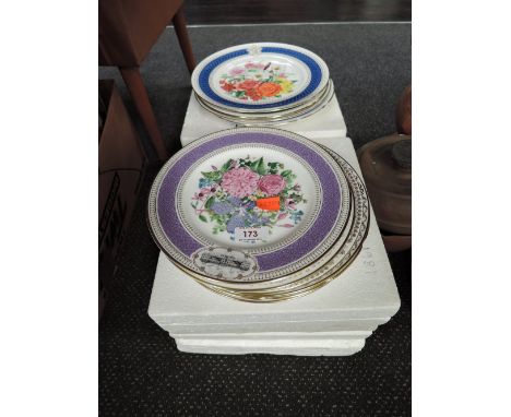 Sixteen Royal Grafton, Royal Worcester and similar floral collectors plates