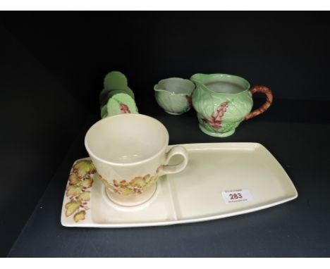 A selection of vintage ceramic by Carleton ware 