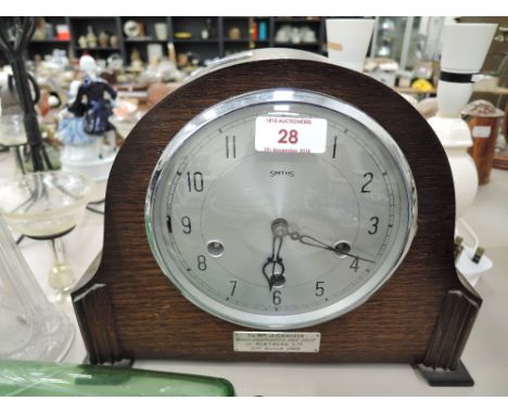 A vintage mantle clock with chime by SmithsThere are 2 keys