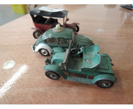 A selection of vintage die cast model cars including Corgi VW 1200 saloon, Lesney 1911 Model T Ford and 1911 Renault 2