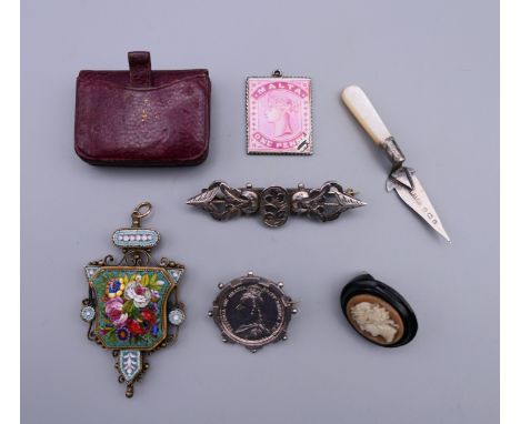 A quantity of Victorian brooches, a purse, a micro-mosaic pendant, a miniature silver trowel, etc.  Mosaic pendant 5.5 cm hig