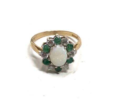 9ct gold opal, emerald, &amp; cz dress ring (2.5g) 