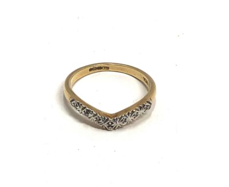 9ct gold diamond wishbone ring (2g) 