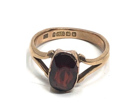 9ct gold vintage garnet dress ring (2.7g) 