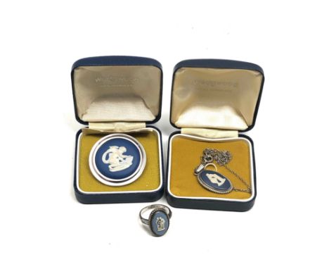3 X Sterling Silver Wedgwood Jewellery Including Ring, Necklace &amp; Brooch (21g) 