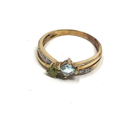 9ct gold aquamarine, peridot &amp; diamond ring (2.1g) 