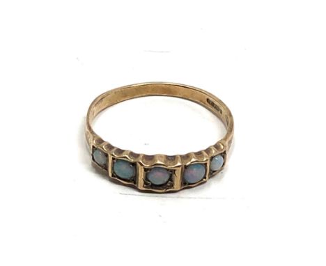 9ct gold opal half-eternity dress ring (1.7g) 