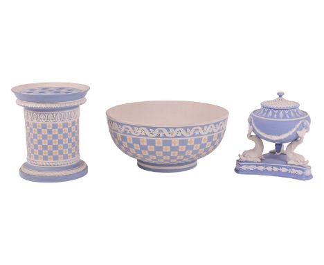 A Wedgwood Jasper ware bowl with three colour diced decoration, Museum Series limited edition 104/500, with certificate, 20 c