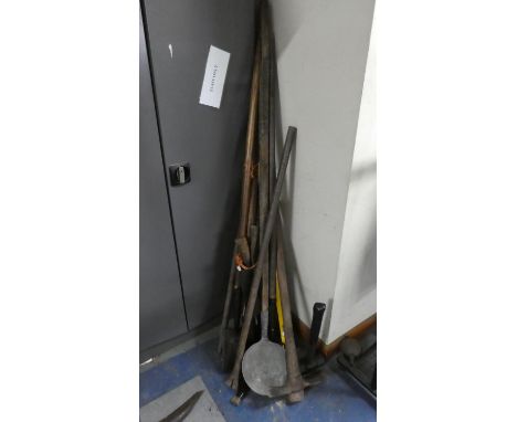 A Collection of Vintage Garden Tools, Scoop etc 