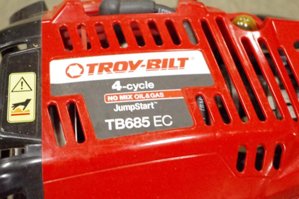 TROYBILT 4Cycle Gas String Trimmer M/N TB685EC