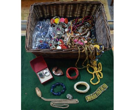 A large quantity of vintage costume and fashion jewellery including earrings, bracelets, necklaces, etc