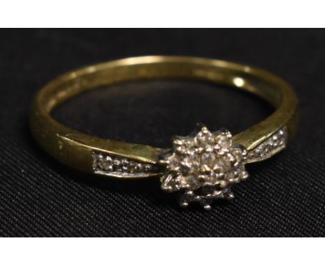 A 9ct gold and diamond ring 