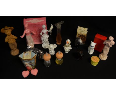Vintage Perfumes - Avon novelty perfume bottles including ladies, Pierrot, animals, etc