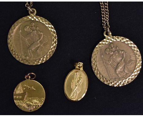 A 9ct gold St Christopher pendant necklace; others 33.1g