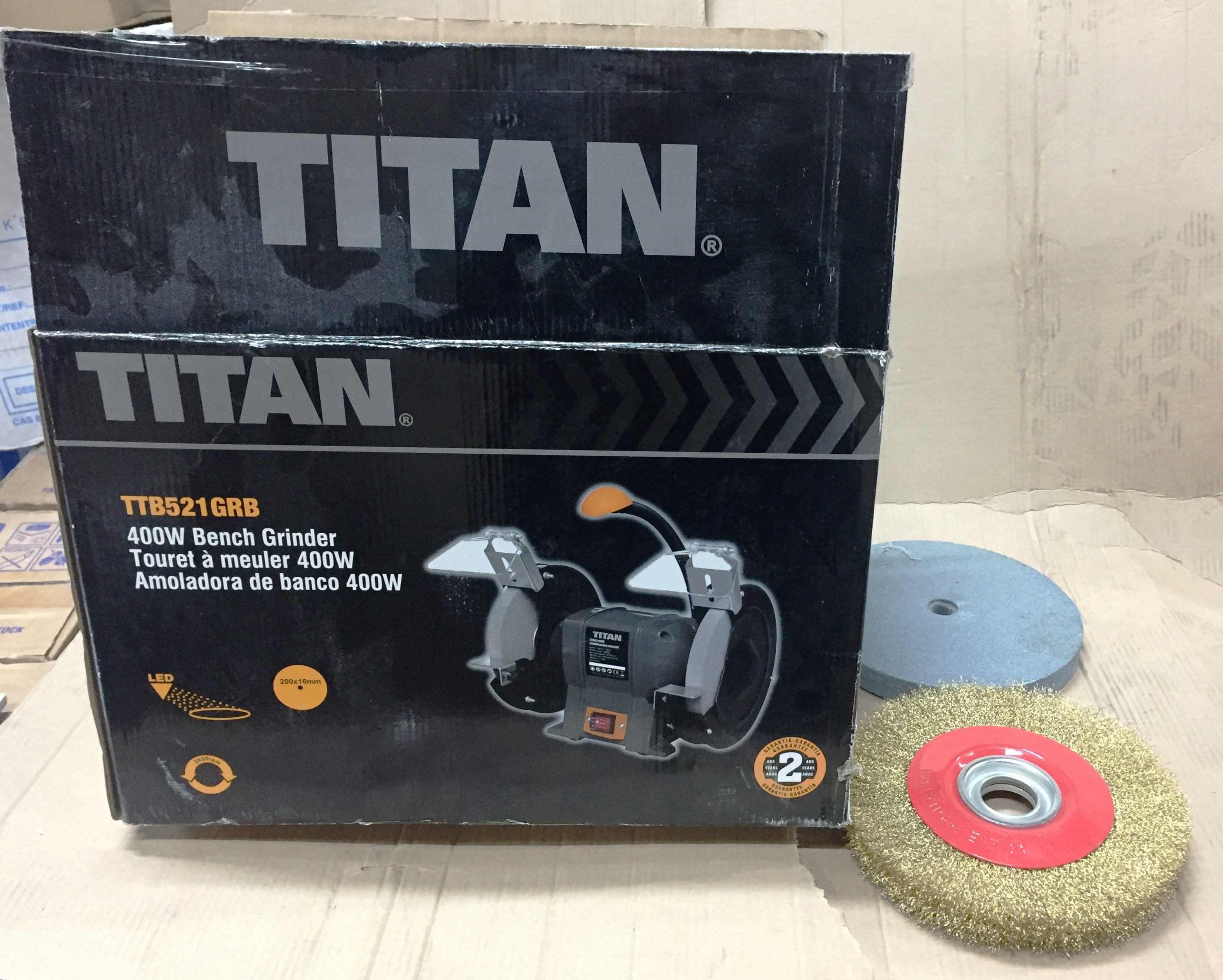 Titan 200mm Double Ended Bench Grinder 240vModel TTB521GRB This lot is