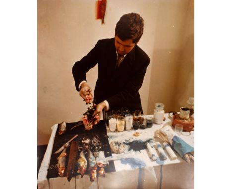 Rudolf Schwarzkogler. 1. Aktion »Hochzeit« (6. Februar 1965). 10 fotografie a colori (foto di Walter Kindler), 6 serigrafie a