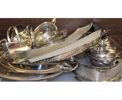 LOT OF VARIOUS PLATED WARE
including a teapot, sugar and cream, serving spoons, dishes etc. (1 tray)