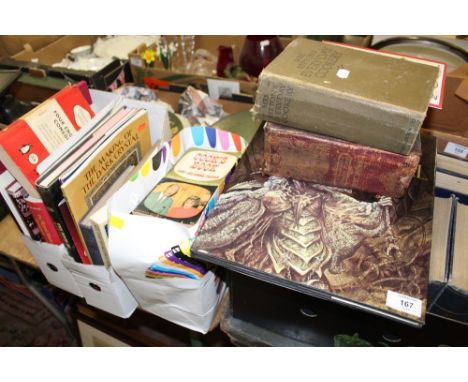 A COLLECTION OF VINTAGE AND MODERN BOOKS TO INCLUDE MRS BEETONS COOKERY BOOKS, BRIAN FROUD 'THE WORLD OF THE DARK CRYSTAL', M