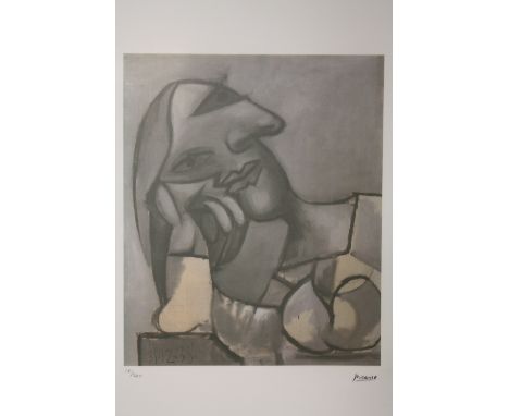 A FRAMED AND GLAZED LIMITED EDITION PICASSO ABSTRACT PORTRAIT STUDY PRINT 141/200 WITH BLIND STAMP LOWER LEFT SIZE - 35CM X 4