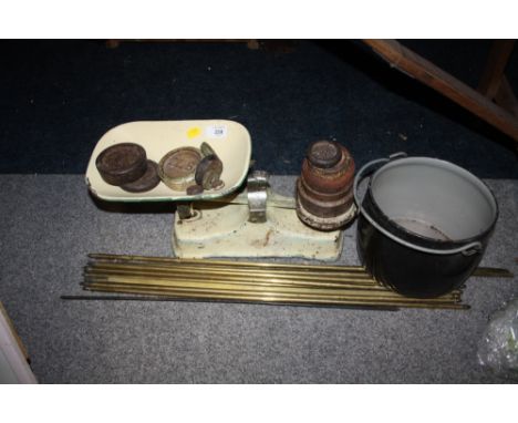 A SET OF VINTAGE SCALES AND WEIGHTS TOGETHER WITH ENAMEL COOKING POT AND A QUANTITY OF BRASS STAIR RODS
