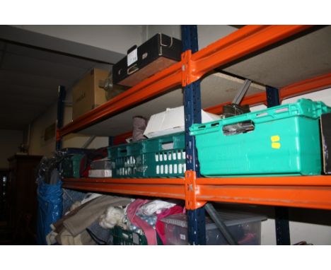 A LARGE COLLECTION OF TEXTILES AND CLOTHING TOGETHER WITH STORAGE BOXES, BED LINEN AND SHOES (PLASTIC TRAYS NOT INCLUDED)