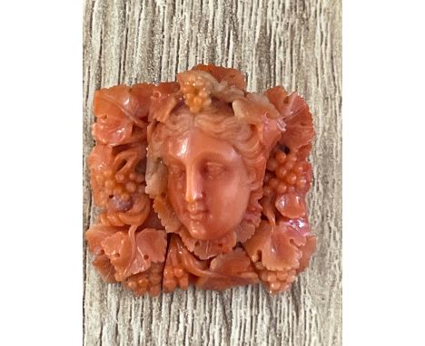 *VICTORIAN CARVED CORAL BROOCH ON YELLOW METAL MOUNT, 3 X 3.2CM, APPROX 18G