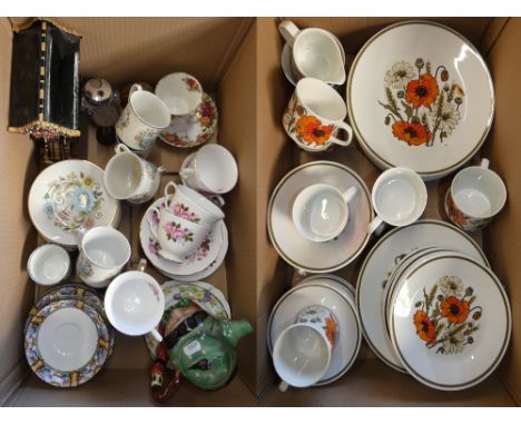 A quantity of Meakin Studio dinnerware together with a Beswick novelty teapot and other items (2)