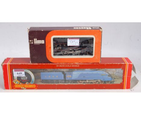 A Hornby R372 A4 4-6-2 No. 4902 Seagull in LNER garter blue (G,BG, end flap missing), and a Bachmann Class VI 2-6-2T in LNER 