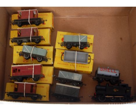 Tray containing Triang TT gauge 0-6-0 Jinty tank engine and 1- wagons (7 boxed) (G-BFG)