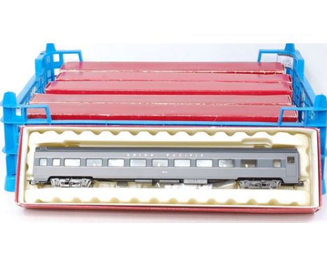 Six Rivarossi HO Union Pacific "Overland" dark grey/light grey coaches, 2641, 2 x 2642, 2 x 2643, 2654 (near M) (BVG)